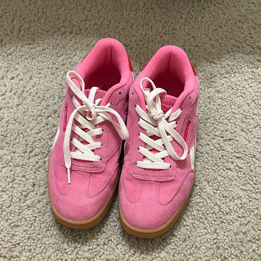 Reebok Women's Bright Pink Sneakers
